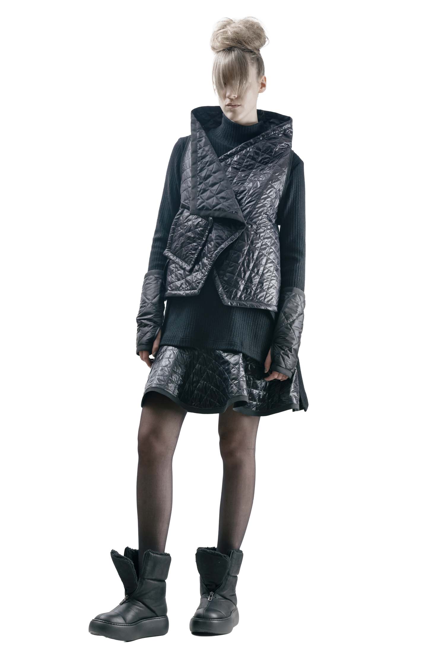 Xenia Design Vest Dimo in black, utopiatulsa.com